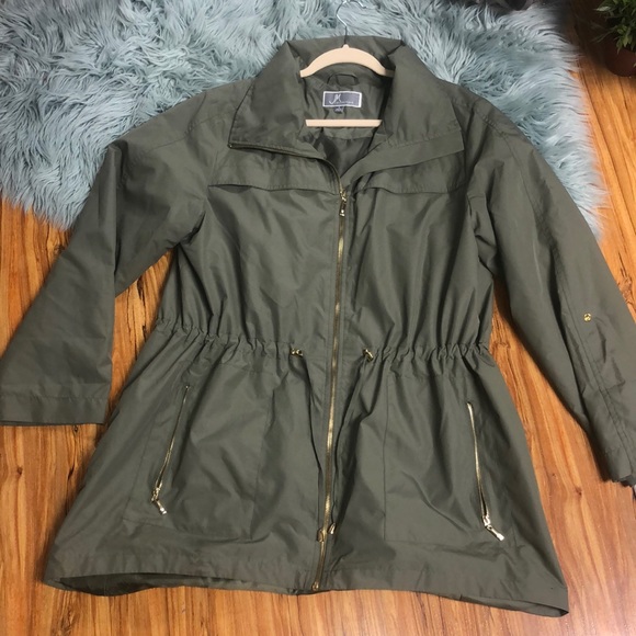 Like new JM collection spring rain jacket - Picture 3 of 7